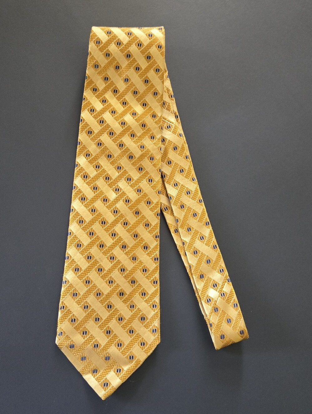 Ermenegildo Zegna Antique Gold Sheen Navy Geometric Print Silk Tie Made In Italy - Picture 6 of 11